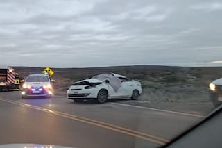 Una joven de 30 años viajaba junto a su familia en la Ruta 237 y volcó: murió tras el impacto