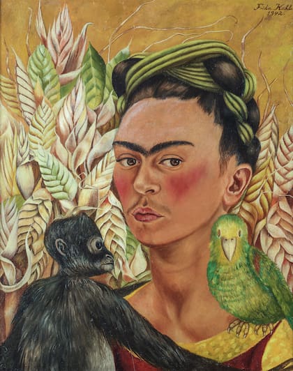 El "Autorretrato con chango y loro" (1942) de Frida Kahlo, que se exhibirá en Qatar, fue comprado por Costantini hace 30 años por 3,2 millones de dólares y ahora está tasado en cien