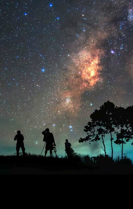 El avance de la iluminación urbana deja cada vez menos espacio para la oscuridad natural