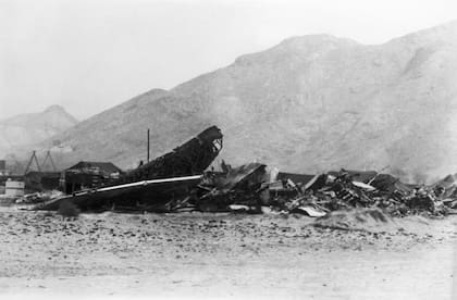 El avión B-52 que llevaba el preciado cargamento quedó irreconocible.