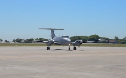 El avión Beechcraft TC-12B Huron, que la Fuerza A´rea destinará a tareas de carga y de transporte militar