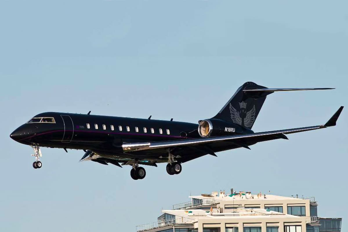 El avión Bombardier Global 5000, matrícula N18RU, en el que viajó Laura Belén Arrieta.