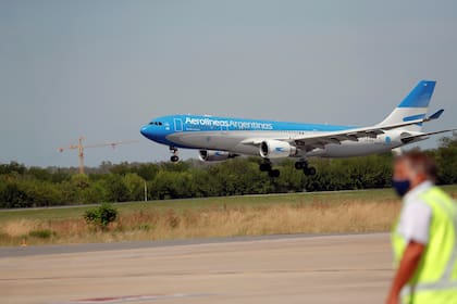 Se espera la llegada de un segundo avión con más dosis desde Moscú