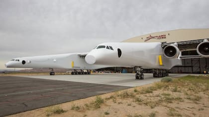 El avión fue presentado en público y aún se encuentra en etapa de pruebas