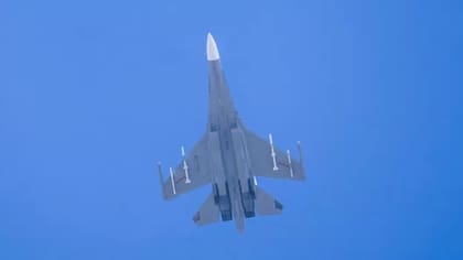 El avión involucrado por parte de China fue un jet de combate J-16 (foto de archivo).