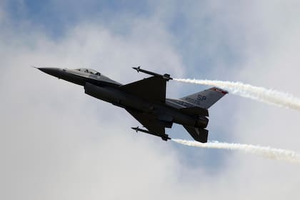 El avión Lockheed Martin F-16 Jet de combate de Estados Unidos que comercializa Dinamarca y en el que está interesado el Gobierno para equipar a las Fuerzas Armadas