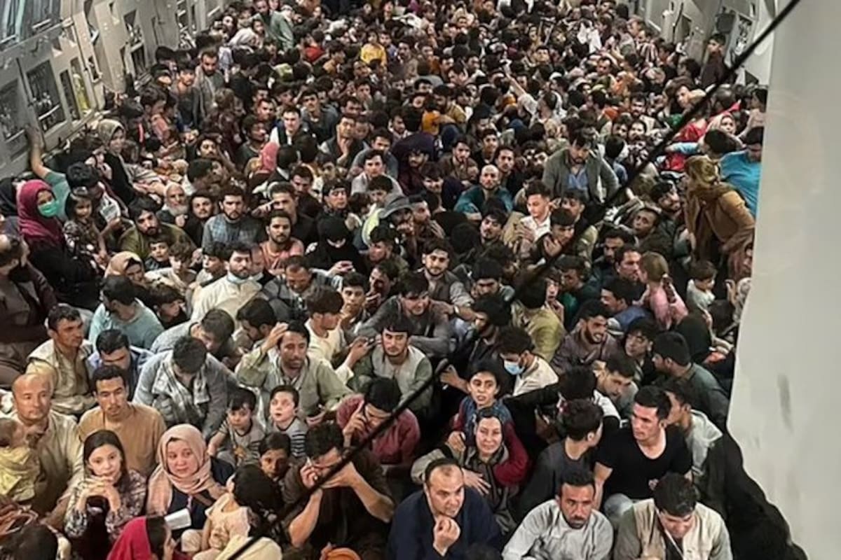 El avión norteamericano con los refugiados afganos a bordo