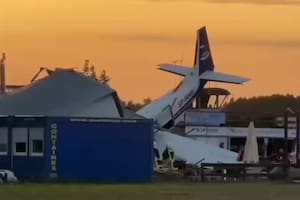 El avión polaco en el que murieron cinco personas