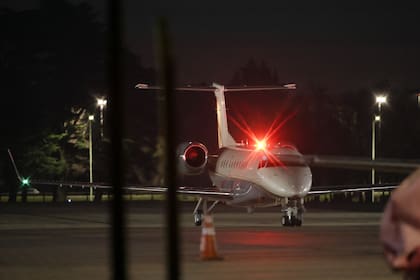 El avión que trajo a la cantante y a su equipo desde Chile, donde también brindó cuatro shows
