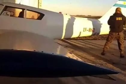 El avión recuperado que había sido robado de un taller de Pigüe