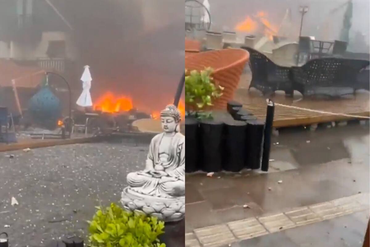 El avión se estrelló contra un local que vendía muebles.