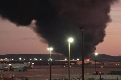 El avión se estrelló durante el despegue cerca del aeropuerto internacional de Louisville