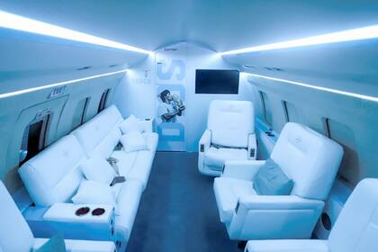 El avión Tango D10S por dentro
