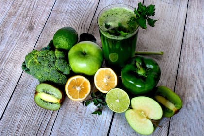 El ayuno no requiere que los participantes se centren en contar calorías y restringir la ingesta de alimentos todos los días