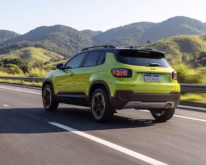 El B-SUV será el primer electrificado que ofrece la marca en la Argentina