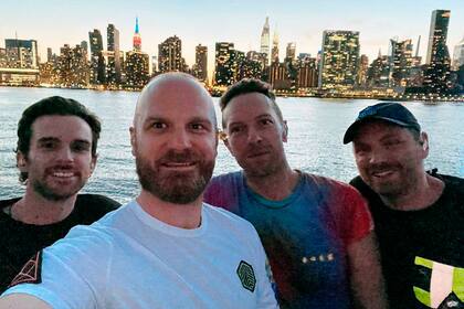 EL bajista de la banda ostenta una impresionante colección de vehículos de lujo y clásicos