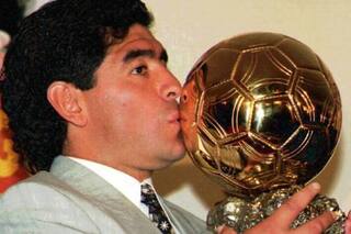 Inhiben bienes de piqueteros en la investigación por extorsión; piden frenar la subasta del Balón de Oro de Maradona