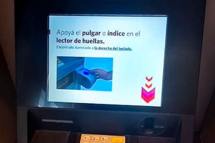 El Banco Central dispuso que todos los cajeros automáticos tendrán que aceptar la huella digital para operar; de ese modo, los usuarios podrán optar por validar su identidad con este dato biométrico para realizar operaciones