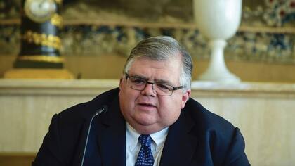 El banco central es más importante que una persona, dice Agustín Carstens, quien a partir de octubre trabajará para el Banco de Pagos Internacionales