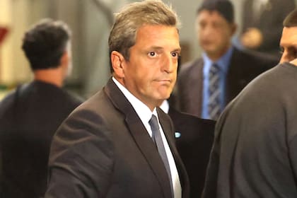 El Banco Central vendió hoy US$261 millones, acumula pérdidas por US$1132,5 millones en el mes y US$2222 millones en el año