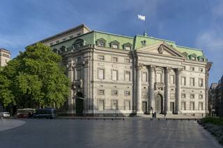 A pedido del Gobierno, los bancos buscan regularizar deudas de familias