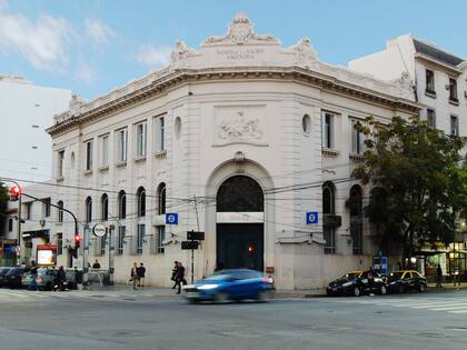 El Banco Nación cerró sucursales en municipios que aumentaron las tasas
