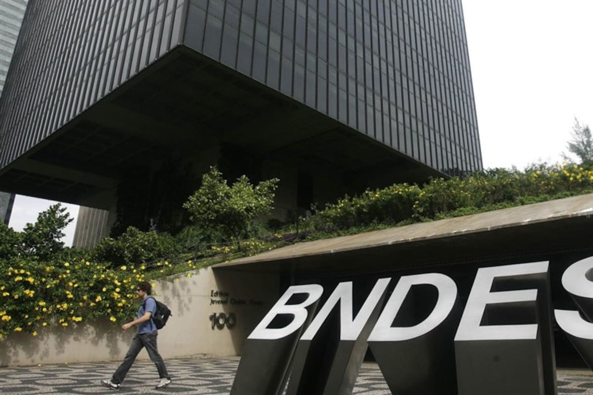 El Banco Nacional de Desarrollo (Bndes) brasileño financió obras públicas en la Argentina
