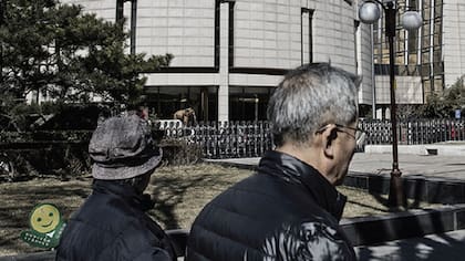 El Banco Popular de China ahora permite que firmas de valores, fondos mutuos y otros compren bonos locales, pero aún quedan muchas capas de regulación.