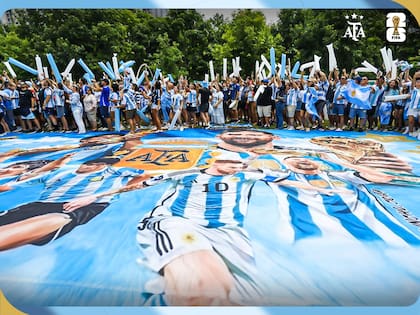 El banderazo argentino previo al partido ante Austria (AFA)