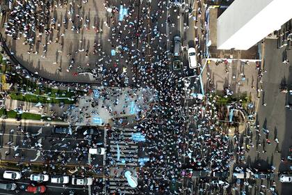 El banderazo del 8N en el Obelisco