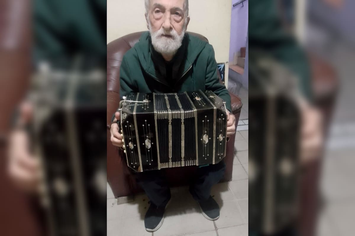 El bandoneonista Enrique Fasuolo