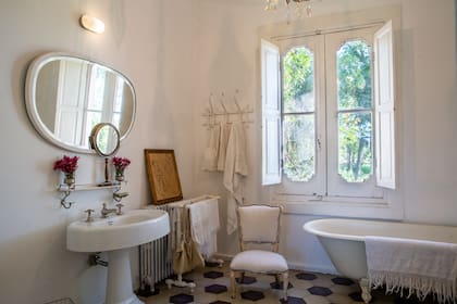 El baño de la habitación de huéspedes.