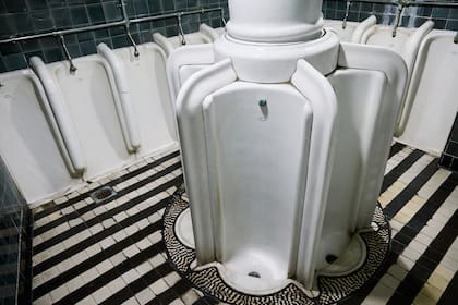 El baño del segundo piso del teatro