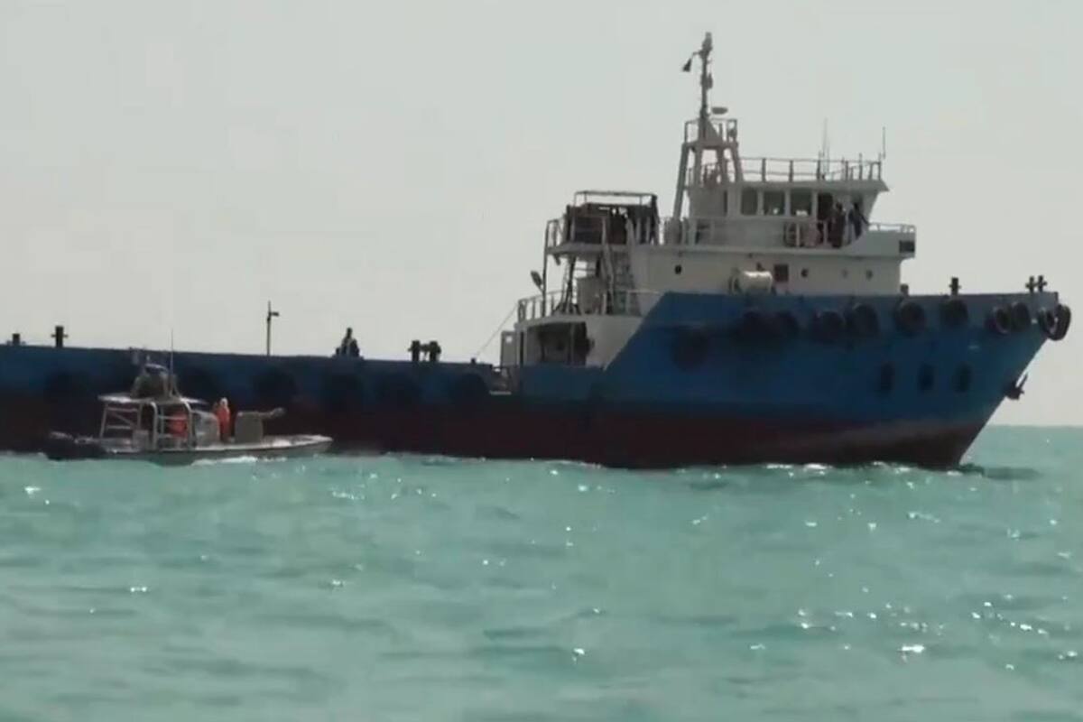 El barco capturado ayer, en aguas del Golfo Pérsico