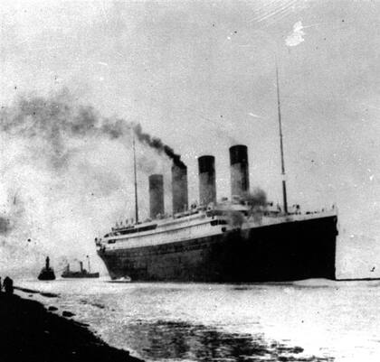El barco en su viaje inaugural