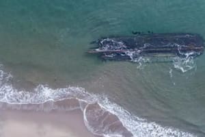 El barco encontrado en la costa canadiense