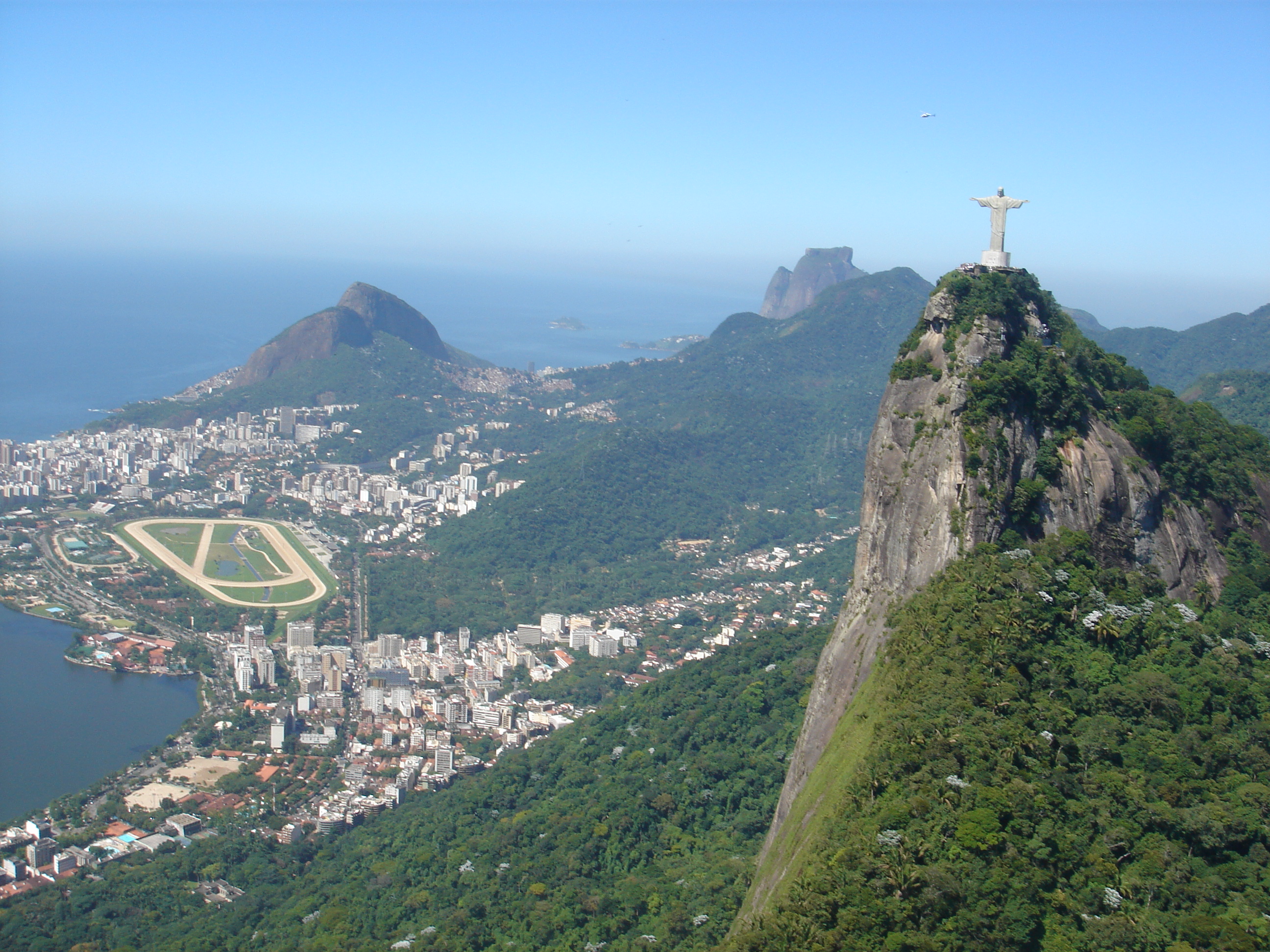 El barrio de Gávea se desarrolló a la sombra de dos morros.
