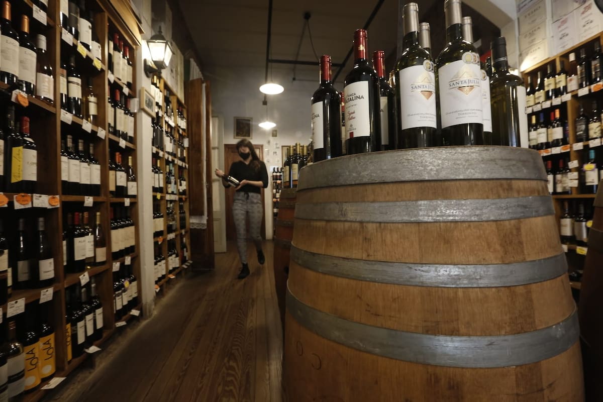 El barrio de Villa Devoto podrá desarrollar el Distrito del Vino para darle impulso a la actividad con vinotecas, cavas, restaurantes, centros de formación y otros espacios