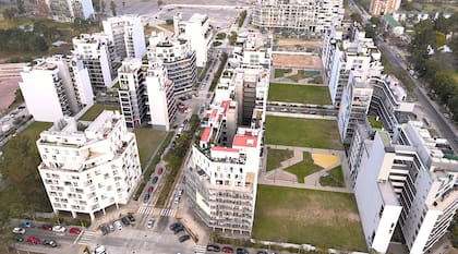 El Barrio Olímpico que nació como lugar de residencia para 7000 atletas y entrenadores durante los Juegos Olímpicos de la Juventud sigue creciendo: se estima que podrían vivir más de 10.000 personas