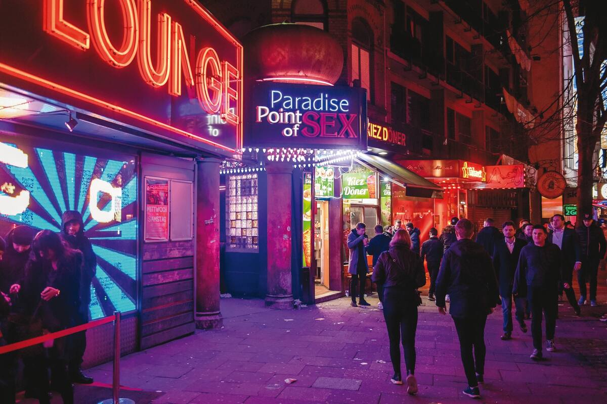 El barrio rojo es también ícono de estas calles portuarias