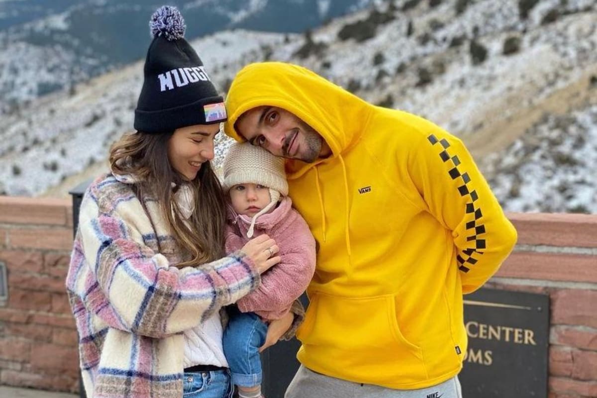 El basquetbolista está en pareja con Consuelo Vallina y tienen a Sara, una bebé de un año. Crédito: Instagram