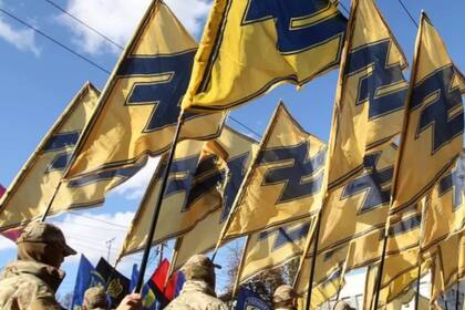 El Batallón Azov sigue siendo una fuerza popular de extrema derecha en Ucrania