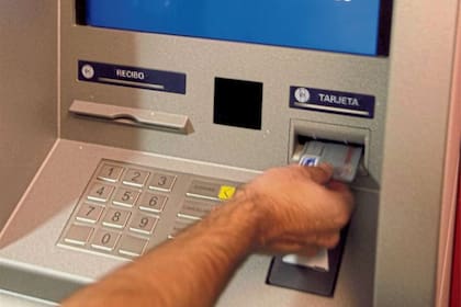 Los bancos no podrán aplicar cargos por movimientos y transacciones por cajeros sin cargo hasta fin de junio