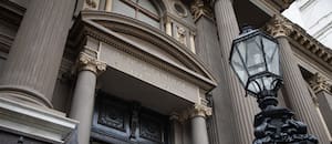 El BCRA cortó su racha compradora y el mayorista cerró en un nuevo máximo