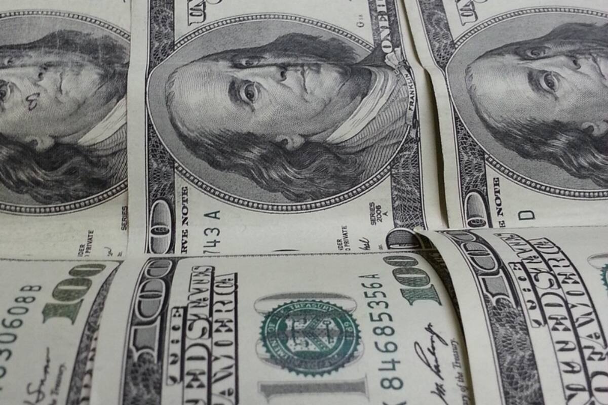 El BCRA se alzó con el 36% de los dólares operados y evitó que el dólar mayorista cierre debajo de los $1400