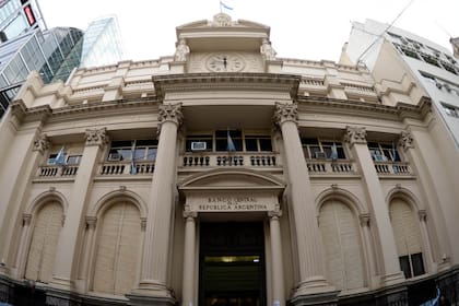 El BCRA volvió a subir la tasa de referencia