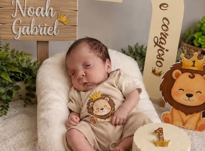 El bebé nació un mes antes de lo previsto