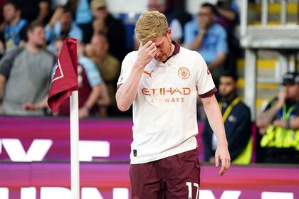 El belga Kevin De Bruyne, una de las figuras de Manchester City, se lesionó y estará inactivo "entre tres y cuatro meses"