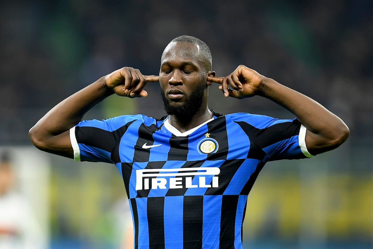 El belga Lukaku les hace frente a los ataques racistas que sufre en la Serie A de Italia