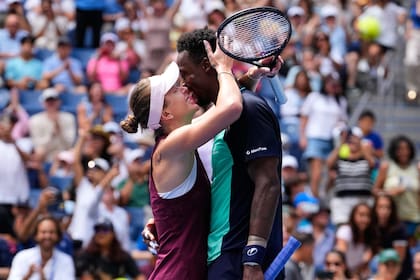 El beso de la pareja perfecta del circuito: Elina Svitolina y Gael Monfils